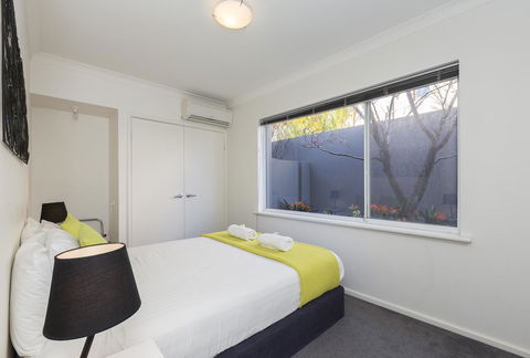 Cottesloe Beach House II - Accommodation Main Beach 13