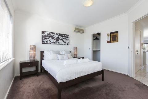 Cottesloe Beach House II - Accommodation Main Beach 16