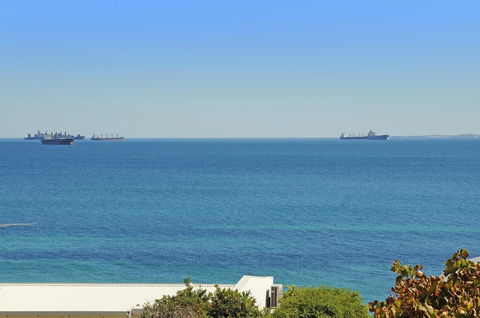 Cottesloe Beach House II - Accommodation Main Beach 25