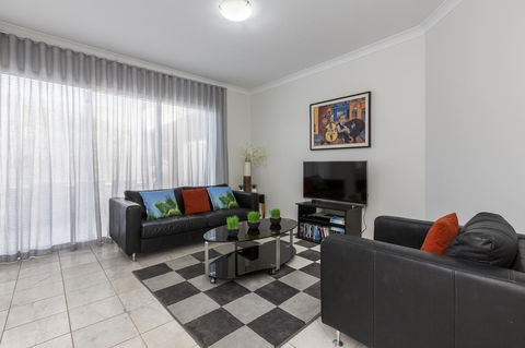 Cottesloe Beach House II - Accommodation Main Beach 7