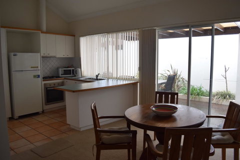 Dunes Scarborough Beach - Accommodation Main Beach 7