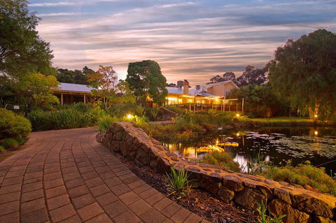 Stay Margaret River - Accommodation Main Beach 0