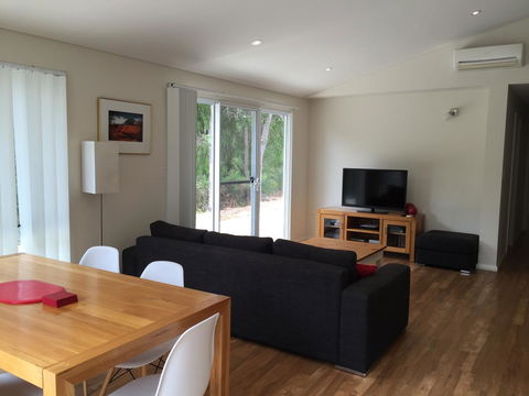 Cape Villas Dunsborough Unit 2 - Accommodation Main Beach 1