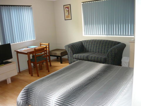 Albany Apartments - Accommodation Main Beach 2