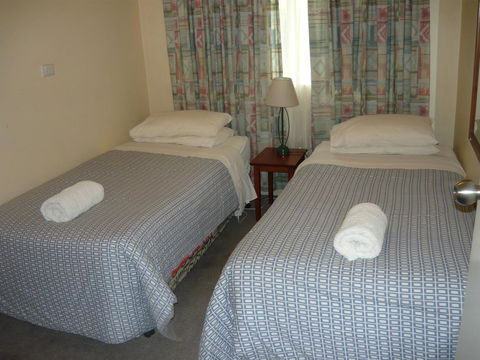 Albany Apartments - Accommodation Main Beach 13
