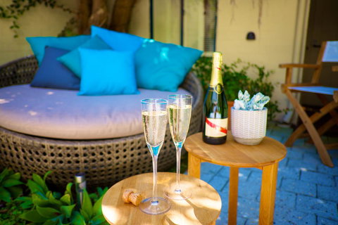 Cottesloe Artist's Beach Retreat - Accommodation Main Beach 29