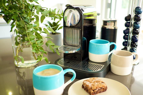 Cottesloe Artist's Beach Retreat - Accommodation Main Beach 11