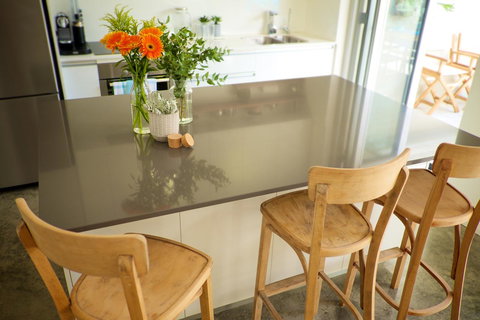 Cottesloe Artist's Beach Retreat - Accommodation Main Beach 18