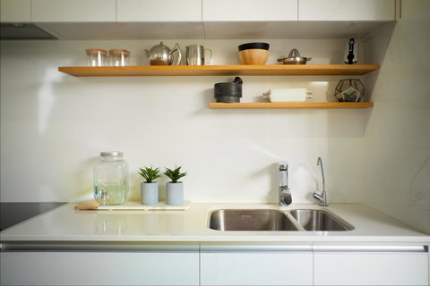 Cottesloe Artist's Beach Retreat - Accommodation Main Beach 8