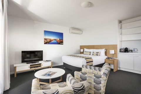 Be. Fremantle - Accommodation Main Beach 3