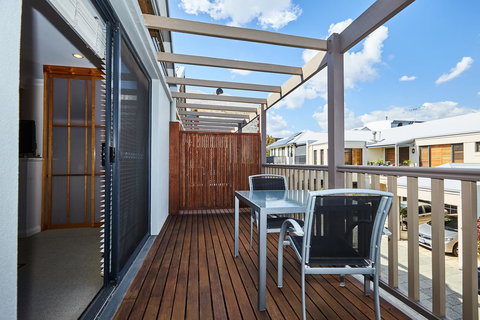 Fremantle Townhouse U/5 - Accommodation Main Beach 11