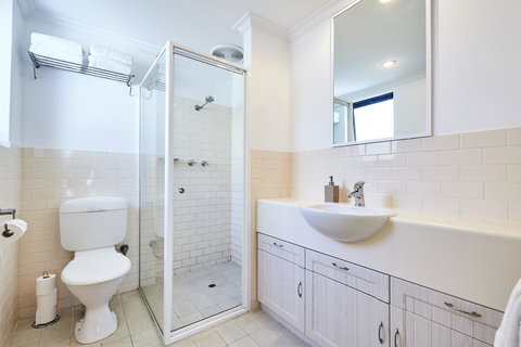 Fremantle Townhouse U/5 - Accommodation Main Beach 6