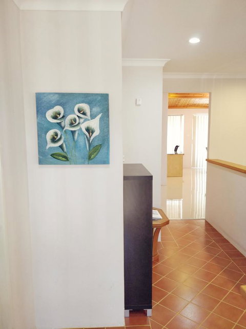 Cosy Easy Access Home Near Perth CBD And Fremantle - Accommodation Main Beach 0