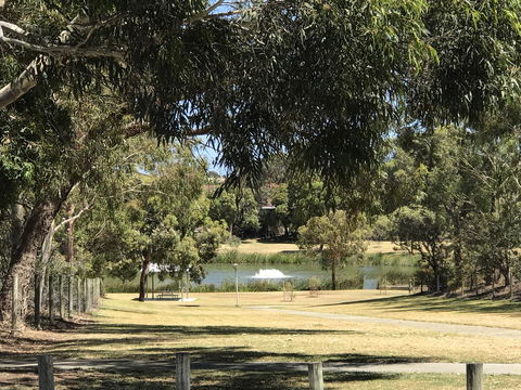 Blue Lake Family Retreat - Accommodation Main Beach 30