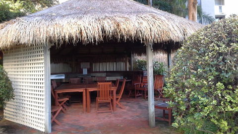 High Tor - Accommodation Main Beach 23