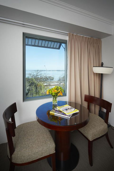 Pagoda Resort & Spa - Accommodation Main Beach 9