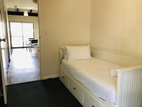 Seashore Memories - Sleeps 3 - Accommodation Main Beach 5