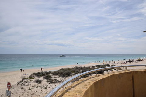 Seashore Memories - Sleeps 3 - Accommodation Main Beach 21