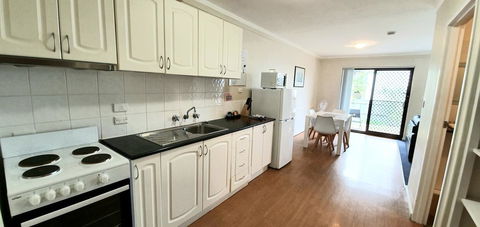 West Beach Lagoon 202 - Quiet & Ground Floor! - Accommodation Main Beach 6