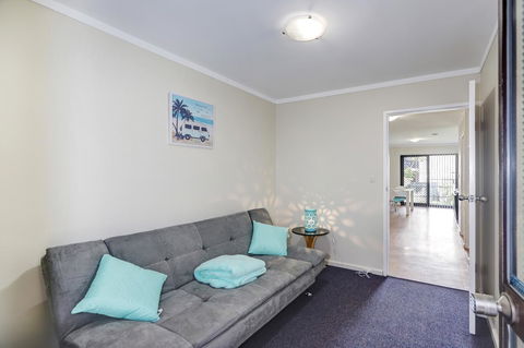 West Beach Lagoon 202 - Quiet & Ground Floor! - Accommodation Main Beach 4