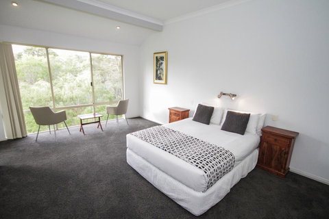 Fern Creek - Accommodation Main Beach 14