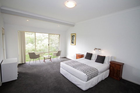 Fern Creek - Accommodation Main Beach 11