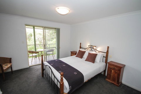 Fern Creek - Accommodation Main Beach 6