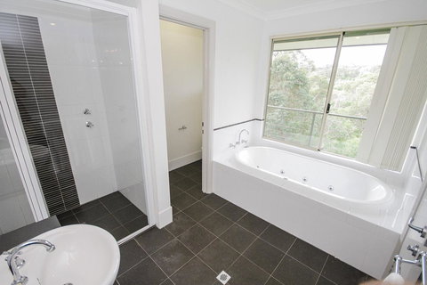 Fern Creek - Accommodation Main Beach 7