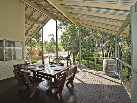 Fern Creek - Accommodation Main Beach 18
