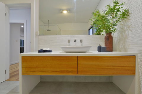 Sandpiper Retreat - Accommodation Main Beach 11