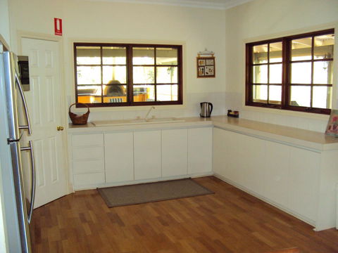 Riverglen Chalets - Accommodation Main Beach 24