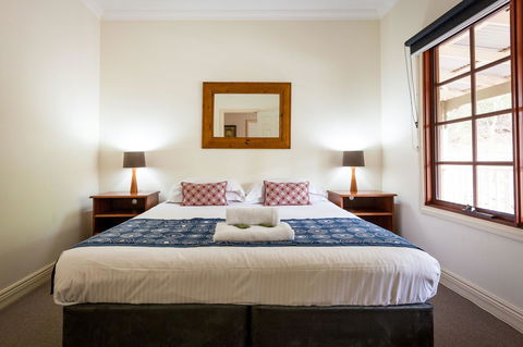 Riverglen Chalets - Accommodation Main Beach 22