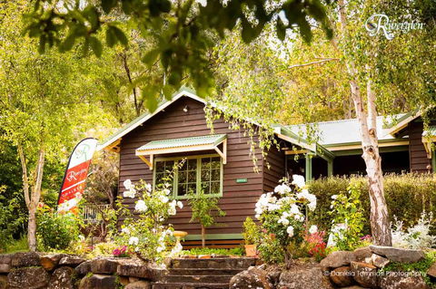 Riverglen Chalets - Accommodation Main Beach 28