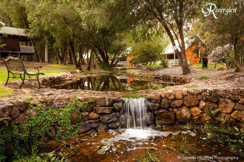 Riverglen Chalets - Accommodation Main Beach 29