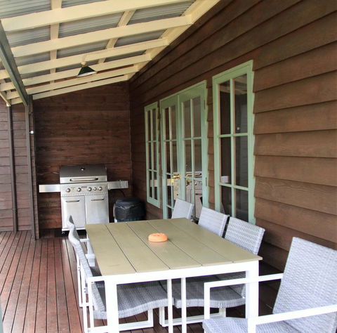 Riverglen Chalets - Accommodation Main Beach 18