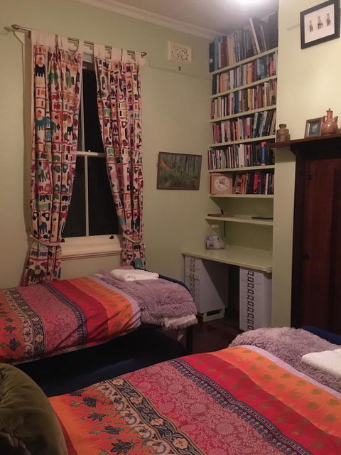 Lotti's House - Accommodation Main Beach 6