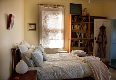 Lotti's House - Accommodation Main Beach 5