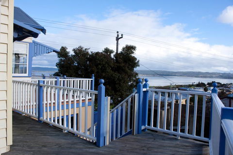 Lotti's House - Accommodation Main Beach 13
