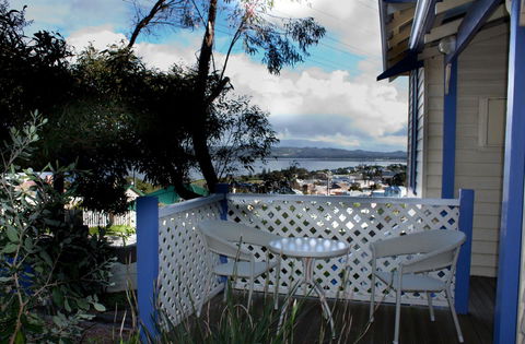 Lotti's House - Accommodation Main Beach 2