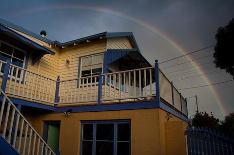 Lotti's House - Accommodation Main Beach 11