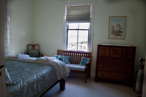 Lotti's House - Accommodation Main Beach 4