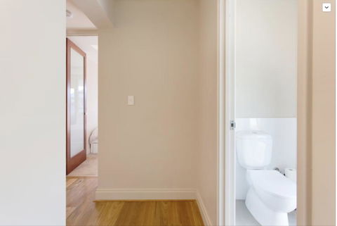 Adele's Luxury South Beach Apartment With King Bed - Accommodation Main Beach 17