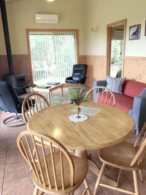 Riverside Retreat Chalets, Walpole - Accommodation Main Beach 2