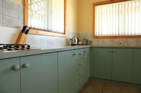 Riverside Retreat Chalets, Walpole - Accommodation Main Beach 11