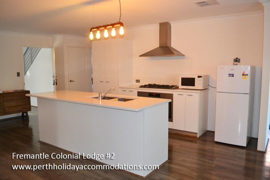  Accommodation Main Beach