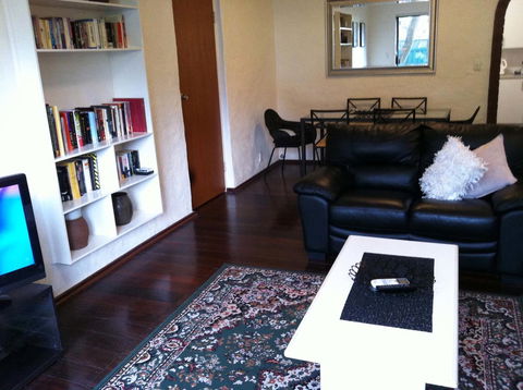 Kenata-Fairway Apartment Hotel - Accommodation Main Beach 30