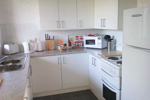 Kenata-Fairway Apartment Hotel - Accommodation Main Beach 24