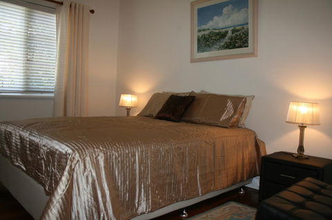 Kenata-Fairway Apartment Hotel - Accommodation Main Beach 12