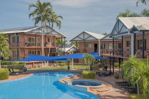 Moonlight Bay Suites - Accommodation Main Beach 3