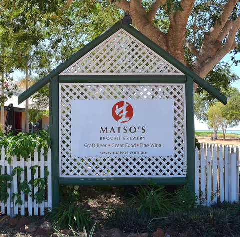 Moonlight Bay Suites - Accommodation Main Beach 18